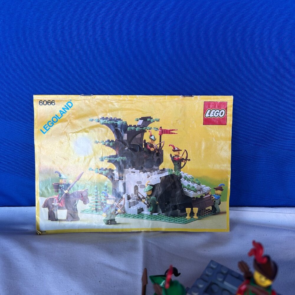 1987 Lego 6066 Camouflaged Outpost Complete with Manual - Picture 12 of 14